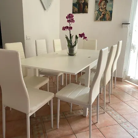 Grace Apartment *